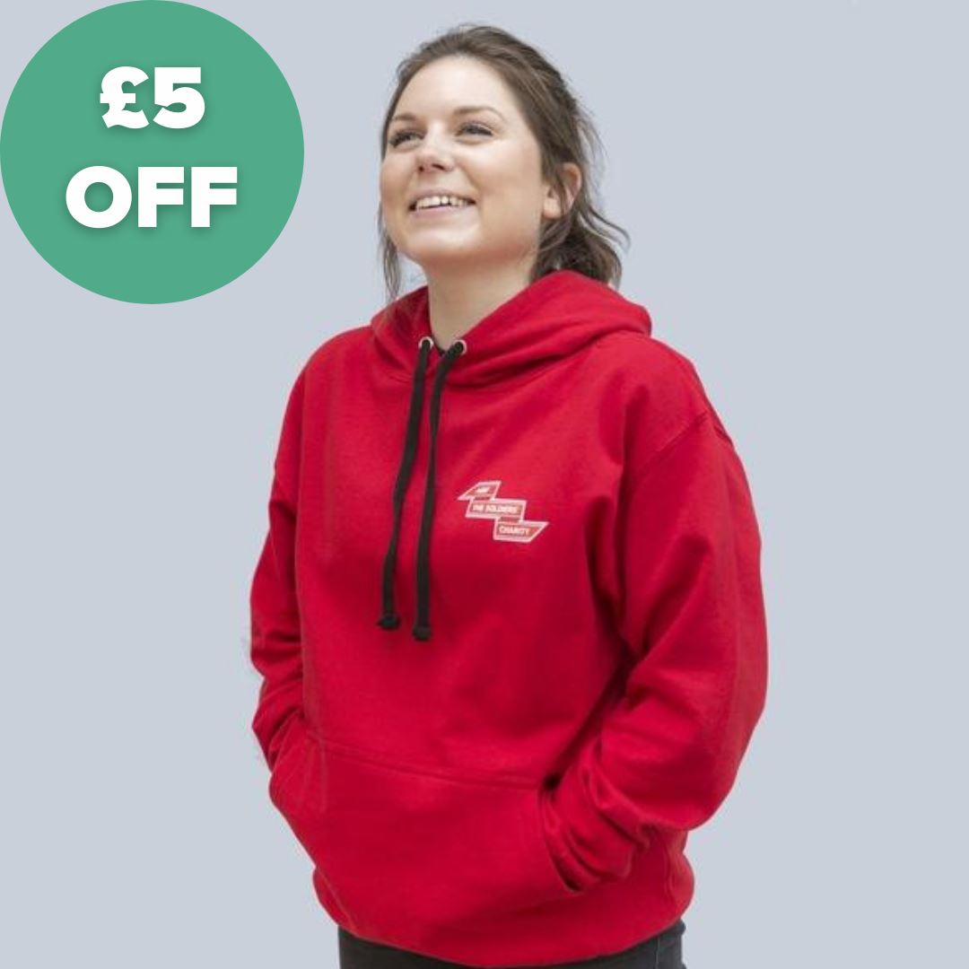 £5 off selected hoodies & sportswear